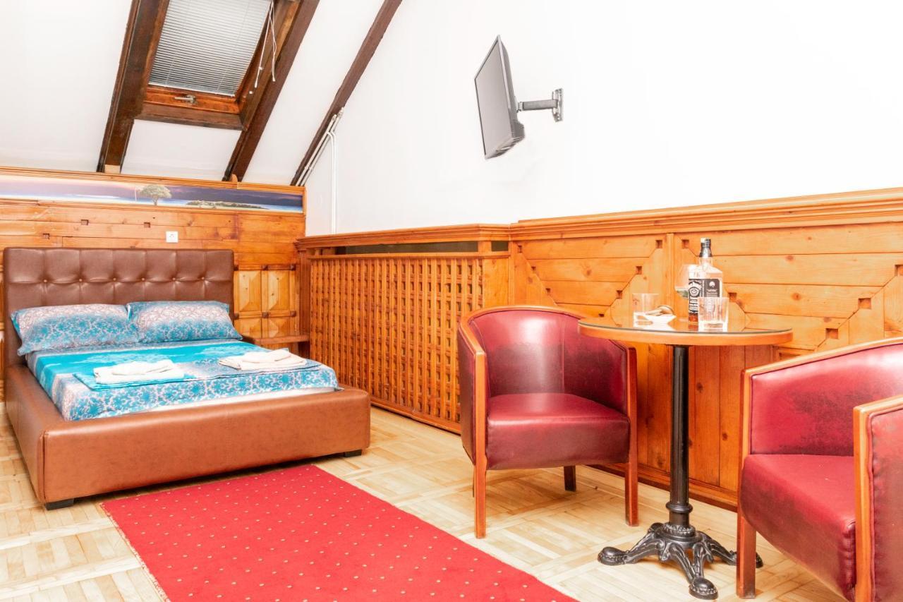 Fortezza Rooms Ni Eksteriør bilde